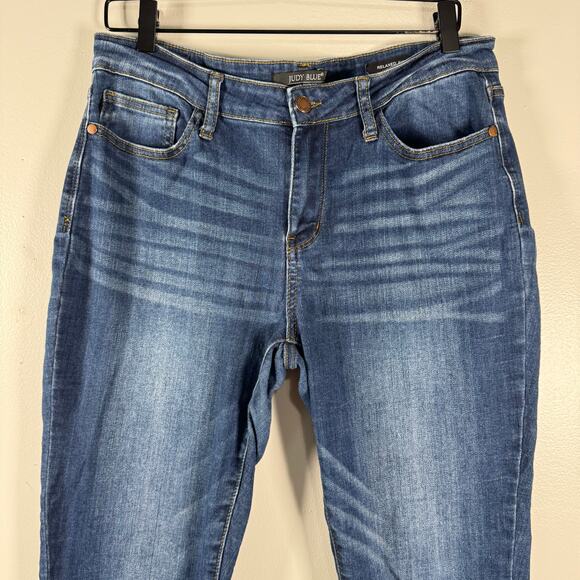Judy Blue Women's Blue Denim Stretch Mid Rise Cotton Relaxed Fit Jeans Size 31 - Picture 2 of 9